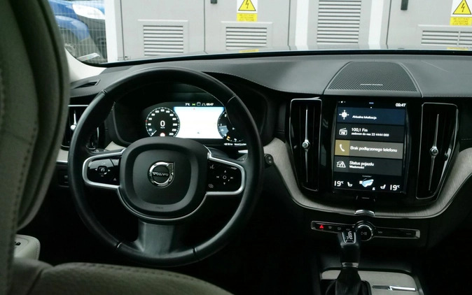 Volvo XC 60 cena 129900 przebieg: 161200, rok produkcji 2019 z Rzgów małe 596